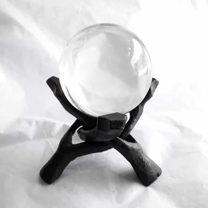Black Cobra Wooden Crystal Ball Stand