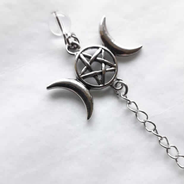 Quartz Triple Moon Pendulum